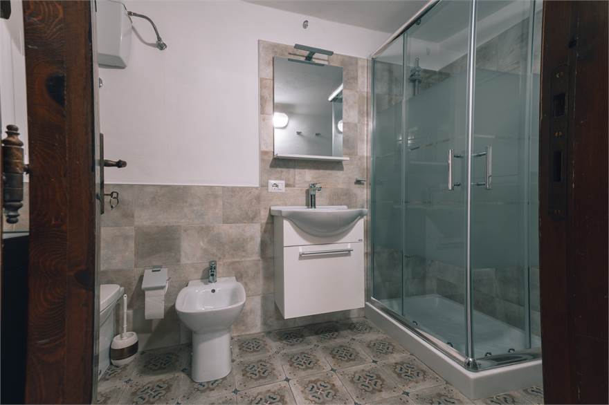Sardegna Torpè bathroom