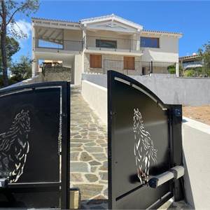 Einfamilienhaus zu Verkauf in Loiri Porto San Paolo